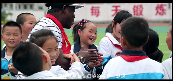 �����L(zh��ng)�d�W(xu��)У����Ƭ