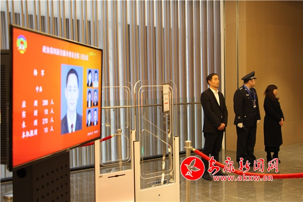 �ɕ�(hu��)���\