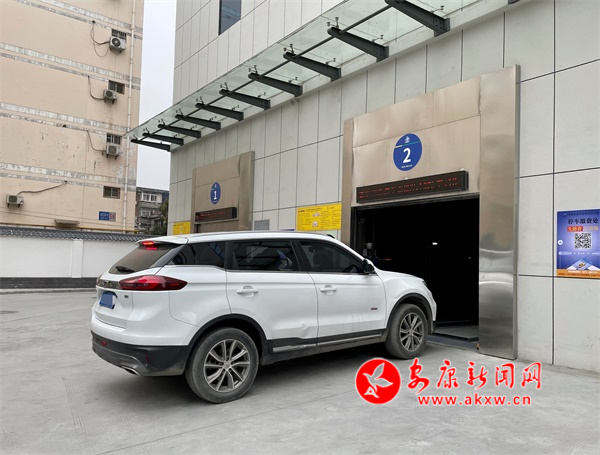 ҕ�����hУ·�������w܇�������ʽͶ��