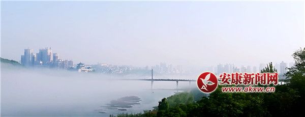 1.���գ������Ѕ^(q��)�h����������ز�׃��ʮ�����@���˂�?c��)������L(zh��ng)�������紩��������ɽ����������ɽ���r�����˂��ƺ���Ҫ��һ��֮