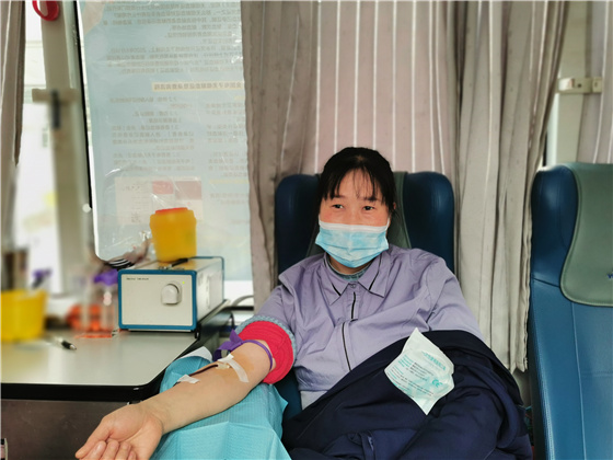 人民警察一心為民，捋袖捐血鐵血柔情——安康市公安局積極開展冬季獻(xiàn)血活動(dòng)