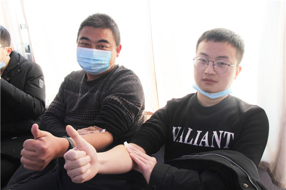 血液是生命的禮物——中國聯(lián)通安康市分公司、安康大數(shù)據(jù)運(yùn)營有限公司聯(lián)合開展冬季應(yīng)急獻(xiàn)血活動(dòng)