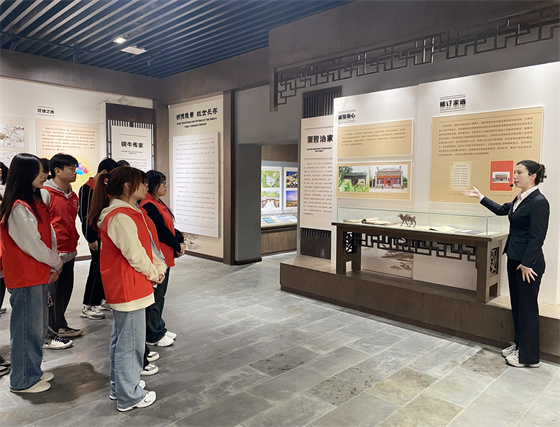 緬懷沈氏三賢 弘揚勤廉家風|安康市中心血站聯(lián)合安康學院團委開展愛國主義教育活動